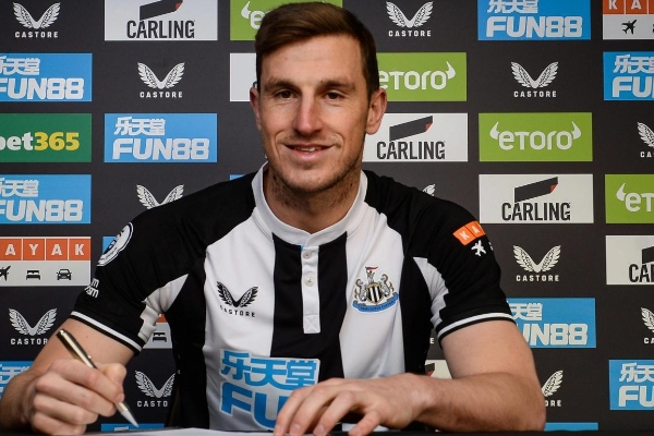 纽卡锁定欧冠资格