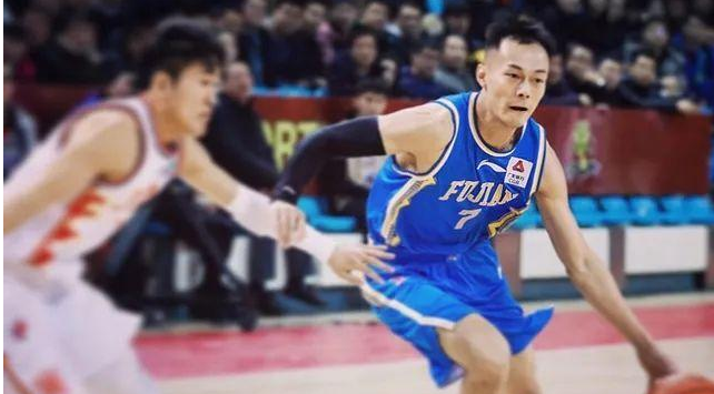 汤杰扣篮失败无缘争冠，原因何在?