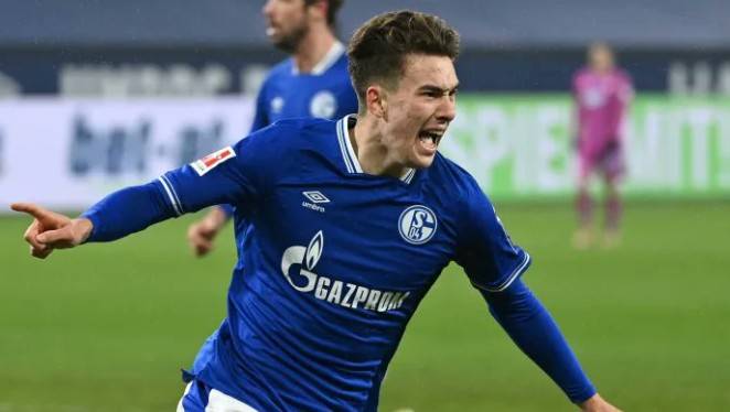 拜仁想要2000万欧签下霍普来替代莱万?