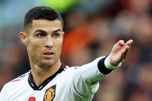 C罗多次错失良机