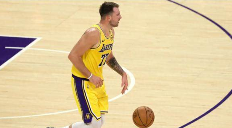 独行侠西部垫底 湖人东契奇 5 连胜 哈里森成耻辱