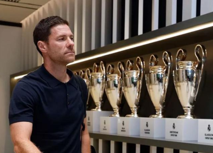 皇马球员不满阿隆索铁腕 安切洛蒂旧模式成对比