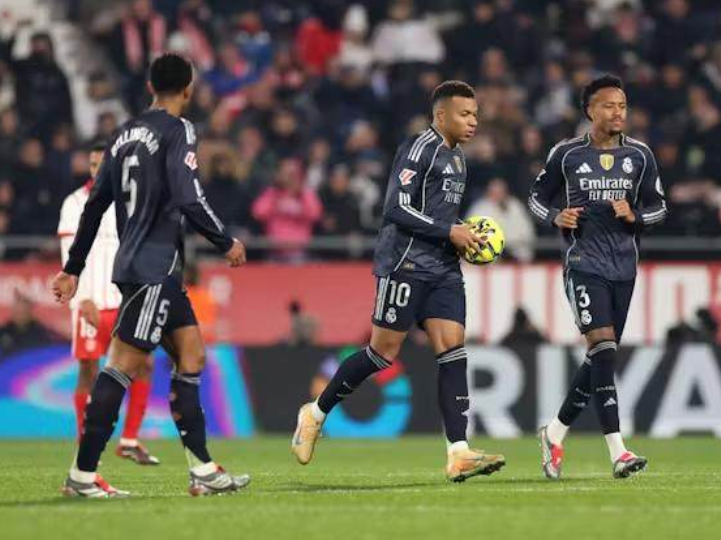 姆巴佩点射难救主 皇马 3 连平丢榜首