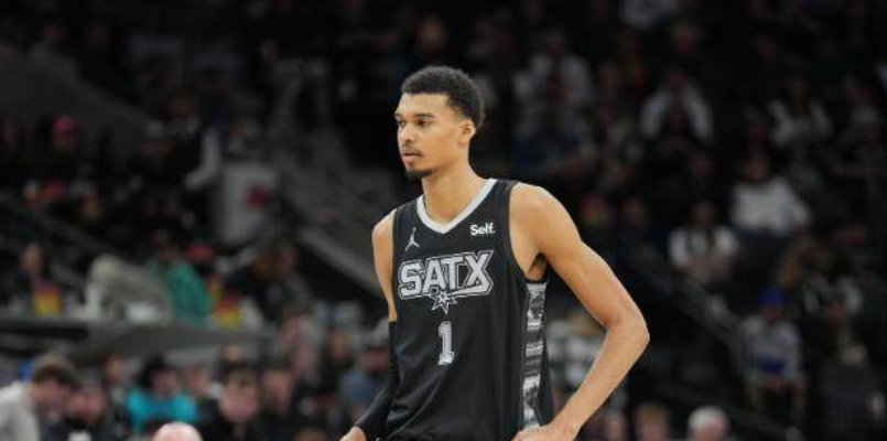 文班替补 5 胜 马刺 6 连胜复刻吉诺比利模式