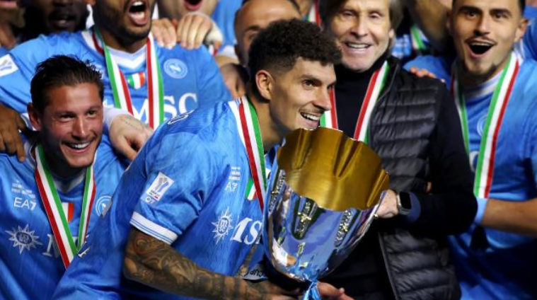 内雷斯双响 那不勒斯 2-0 夺冠 致敬马拉多纳