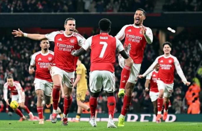 阿森纳乌龙 + 点球进 4 强 进攻疲软引忧