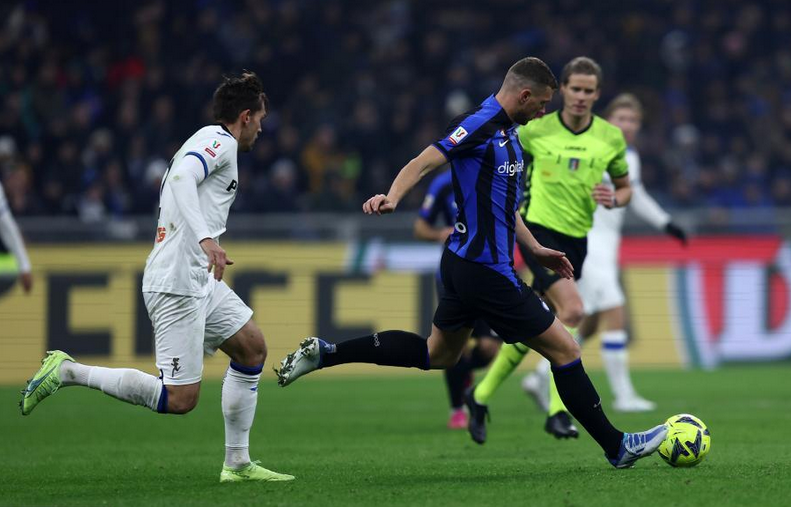 劳塔罗制胜球 国米 1-0 客胜亚特兰大登顶