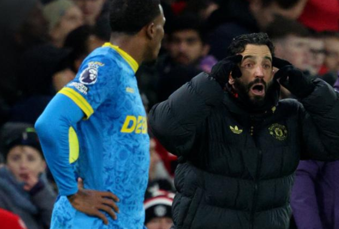 塞梅尼奥手榴弹双响 切尔西 2-2 伯恩茅斯