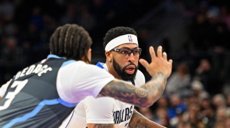 浓眉再伤陷交易传闻 四队成潜在下家