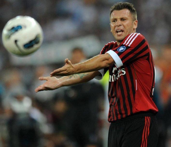 为什么当年卡萨诺加盟维罗纳后很快解约?