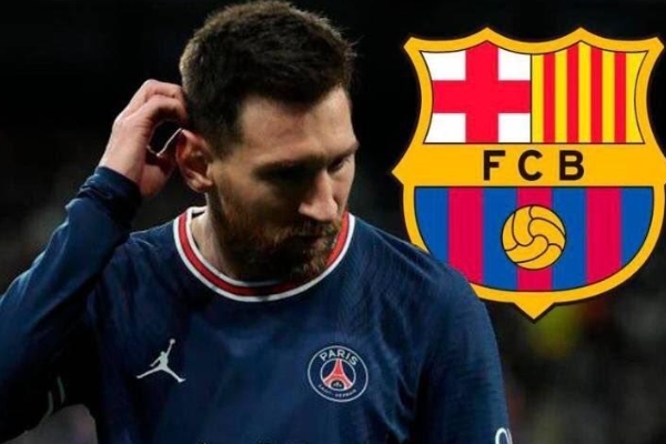 梅西愿降薪回归巴萨