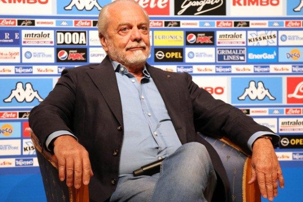 德劳伦蒂斯接受采访