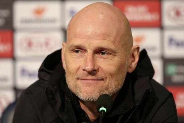 挪威足球队主教练索尔巴肯