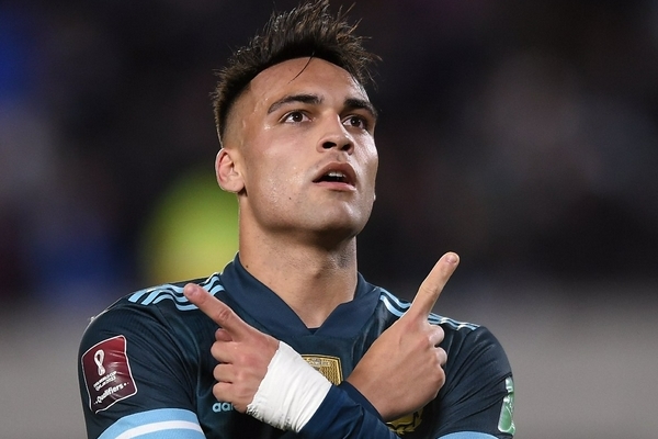 劳塔罗·马丁内斯