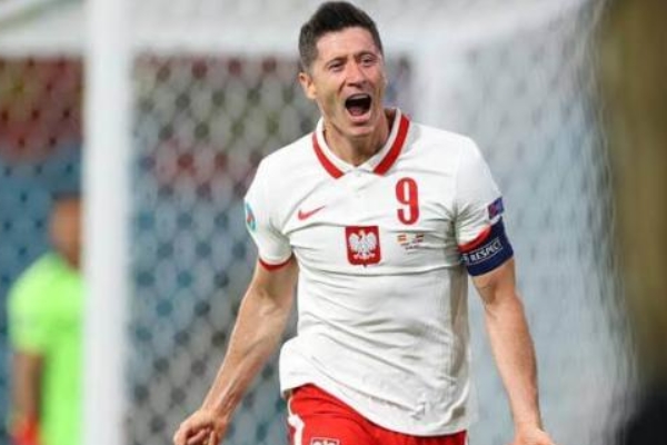 罗伯特·莱万多夫斯基