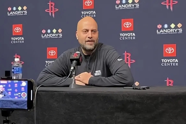 火箭总经理斯通